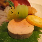 くろぎ - お造り  福薄造り あしらい色々 ふぐ刺し、ふぐ皮煮こごり、鮟肝2