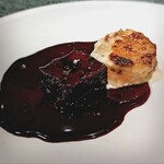 蒼 - 但馬玄頬肉の赤ワイン煮込み　ドフィノワ添え。素材を超えるソース。これも清い。清くてコクが半端ない。クラシカルなソースをいただ苦と、やはり天才と思う。
