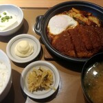 Yayoi Ken - 味噌かつ煮定食