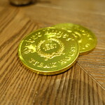 Peter Luger Steak House Tokyo - おみやのコインチョコ