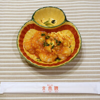 京鼎樓 HANARE店 - エビチリお取り分け後
