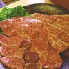 焼肉 吉田 - 左からハラミとサガリのハーフ☆ミスジ☆三日月ロース