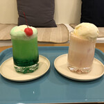 LA MADRAGUE - クリームソーダ（緑）¥550クリームミックスジュース¥660
