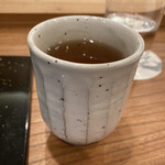 てんぷら 一心 - ここでお茶が提供されます。