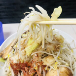 横浜ラーメン - 麺リフト
