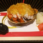 卵一杯の香箱蟹。ジュレ状の出汁