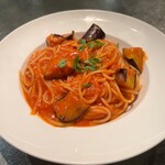 Eggplant tomato sauce spaghetti