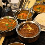 アーンドラ・ダイニング - 2013.1 マトン・クルマ（左）、トウガラシ・マトン（中央下）、メティ・マトン（中央）、ジンガー・プルス（右上）