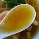 中華そば 深緑 - 羅臼昆布と鮭節の中華そば/スープ