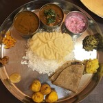 南インド家庭料理 インダスレイ - 南インドランチミールス(1500円）