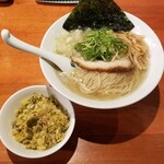 麺屋 六感堂 - 煮干ラーメン（しお）＋ヂャコと高菜の炊込みご飯（ハーフ）