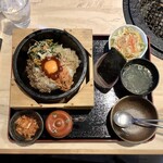 焼肉食堂 おおいり - 石焼ビビンバ定食 960円