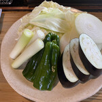 炭焼地鶏 山蔵 - 野菜盛り