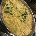 博多もつ鍋 徳永屋 - 〆のちゃんぽん