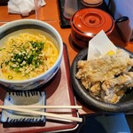 讃歌うどん はんげしょう - 鶏玉釜玉うどん