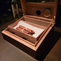 薪焼ステーキ コケット - 至極のフォアグラムース シガー仕立て