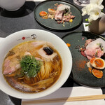 Japanese Soba Noodles 蔦 - 特製トッピング1,000円税込をプラス