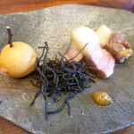 柚木元 - 小熊の香茸ポテト、、すね肉のきくいもドッグ、ロース