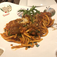 トラットリア ダイ パエサーニ - 羊肉を煮込んだトマトソースのキタッラ