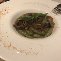トラットリア ダイ パエサーニ - タコとほうれん草を練り込んだパスタ（メニュー名忘れ）