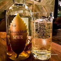TOKYO Whisky Library - 