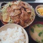 Tonkatsu Yoshie - しょうが焼き定食