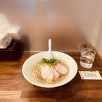 貝出汁と牛 麺処リュウグウ - 