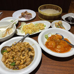 民福北京烤鴨店 - カシューナッツ炒め、エビチリ、エビマヨ、北京ダック、お粥、エビの大葉巻き