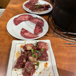 Shio Horumon Sumibiyakiniku Ozawa Shouten - 撮り忘れて食べ途中の状態です