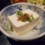 串坊 - 冷や奴(このカリカリジャコたまらん)