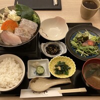 しゃぶしゃぶ芋つる 新橋店 別館 - 真鱈塩バター鍋1200円