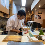 松寿司 - アットホームな空間ながら大将の繊細な技術が光ります！