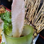川魚・郷土旬菜 うおとし - 口当たりの良い天然ナマズ薄造り！