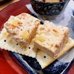 Kawarayaki Hitosarashi - 鮭たくあんチーズ