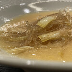 蓮心 - フカヒレ黄韮マコモダケの炒め物、道産イバラガニ内子スープ