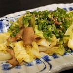 Goku Japanese Restaurant - 炒めもつキャベツ