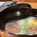 Takamura - 秋田産鮟肝の薄氷仕立て、羽衣の様に蕪が日本料理の真髄が宿ります！そして、たかむらさんの腕物器が毎回素敵なんです！