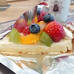 SONIA COFFEE&CAKE - フルーツタルト680円