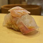 鮨駒 - 鮃三日寝かしえんがわ乗せ