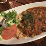 プー横丁 - ウィズライスのチリコンカーン
      （お好みで、ホット柚子ソース 粉チーズ タバスコ）