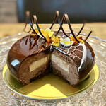 ガストロノミー ジョエル・ロブション - 紅茶とオレンジのチョコレートケーキ断面＠上質なチョコとオレンジ。ぺろりでしたw