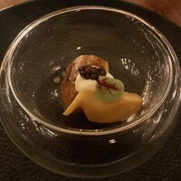 TOKYO Whisky Library - Amuse：オシェトラキャビアとインカの目覚めコンフィー