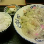 まるとみ食堂 - 皿うどん（太麺）＋ライス