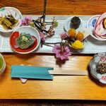 田舎料理おかりば - 「前菜」金橘、カリフラワーカレー味、きぬかつぎ、とろけるこんにゃくetc.
      