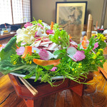 田舎料理おかりば - 猪鍋盛り付けの絵