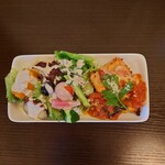 トラットリア・チャオジージョ - サラダ&チーズカツレツ