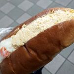 ぱんと洋菓子 オリムピックパン - ダブルサラダ