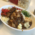 神戸スタミナカレー - 無料のトッピングでボリュームアップ!!