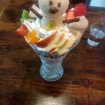 喫茶 あじさい - 雪だるまジャンボパフェ