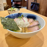 らぁめん 倉井 - 肉増し塩らぁめん 味玉トッピング